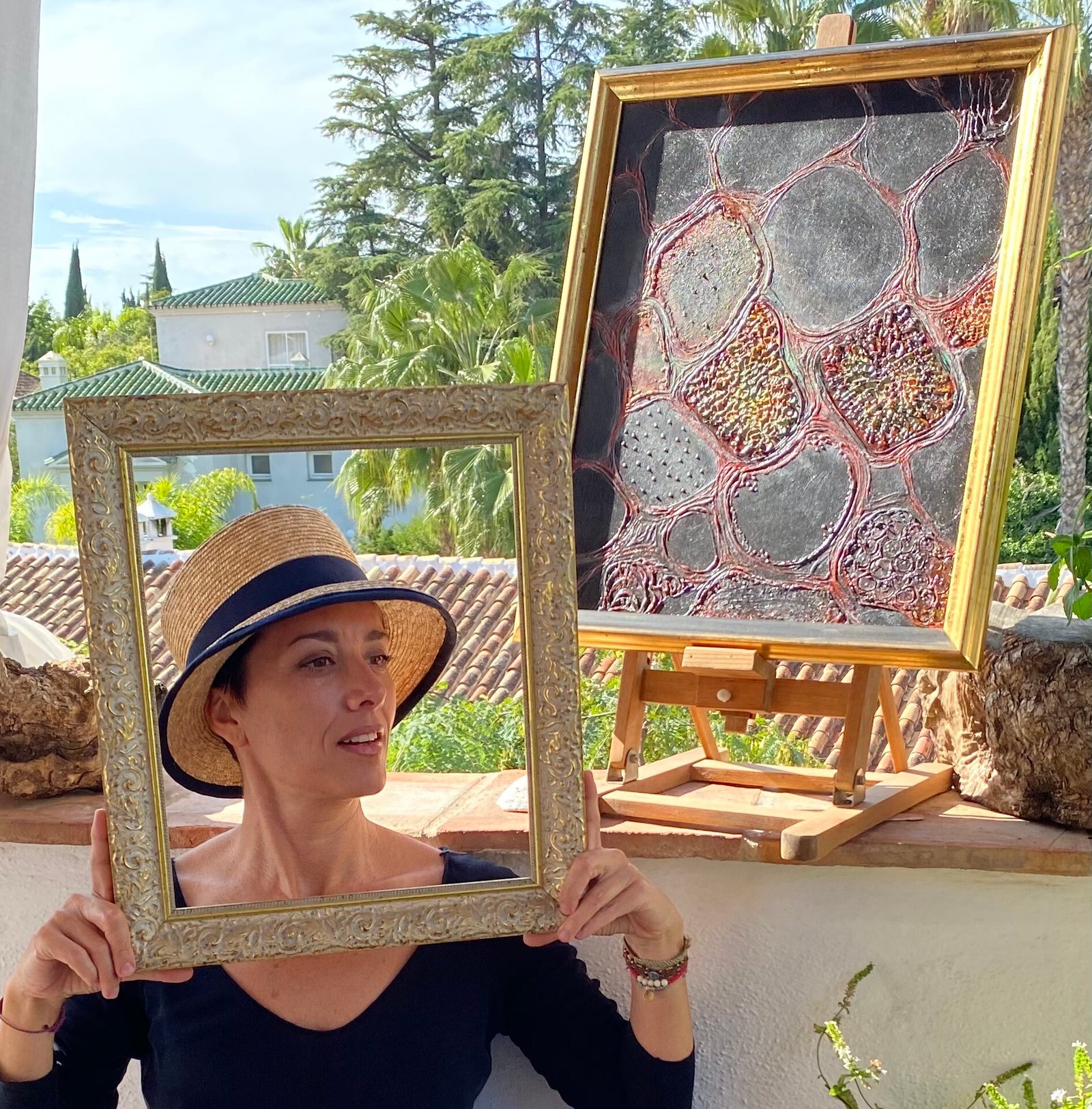 Greta Bertozzi with artwork